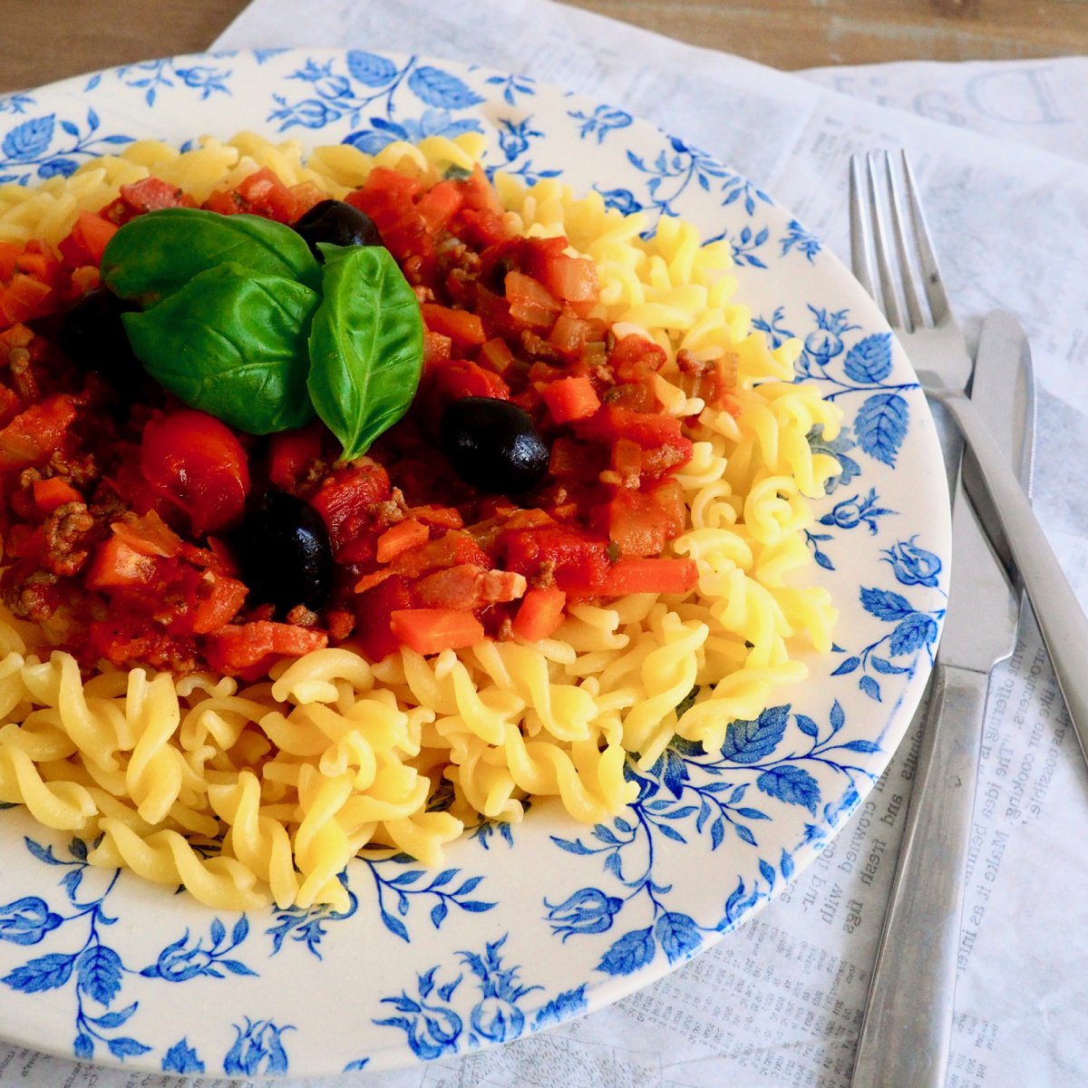 Glutenvrije zelfgemaakte pasta bolognese